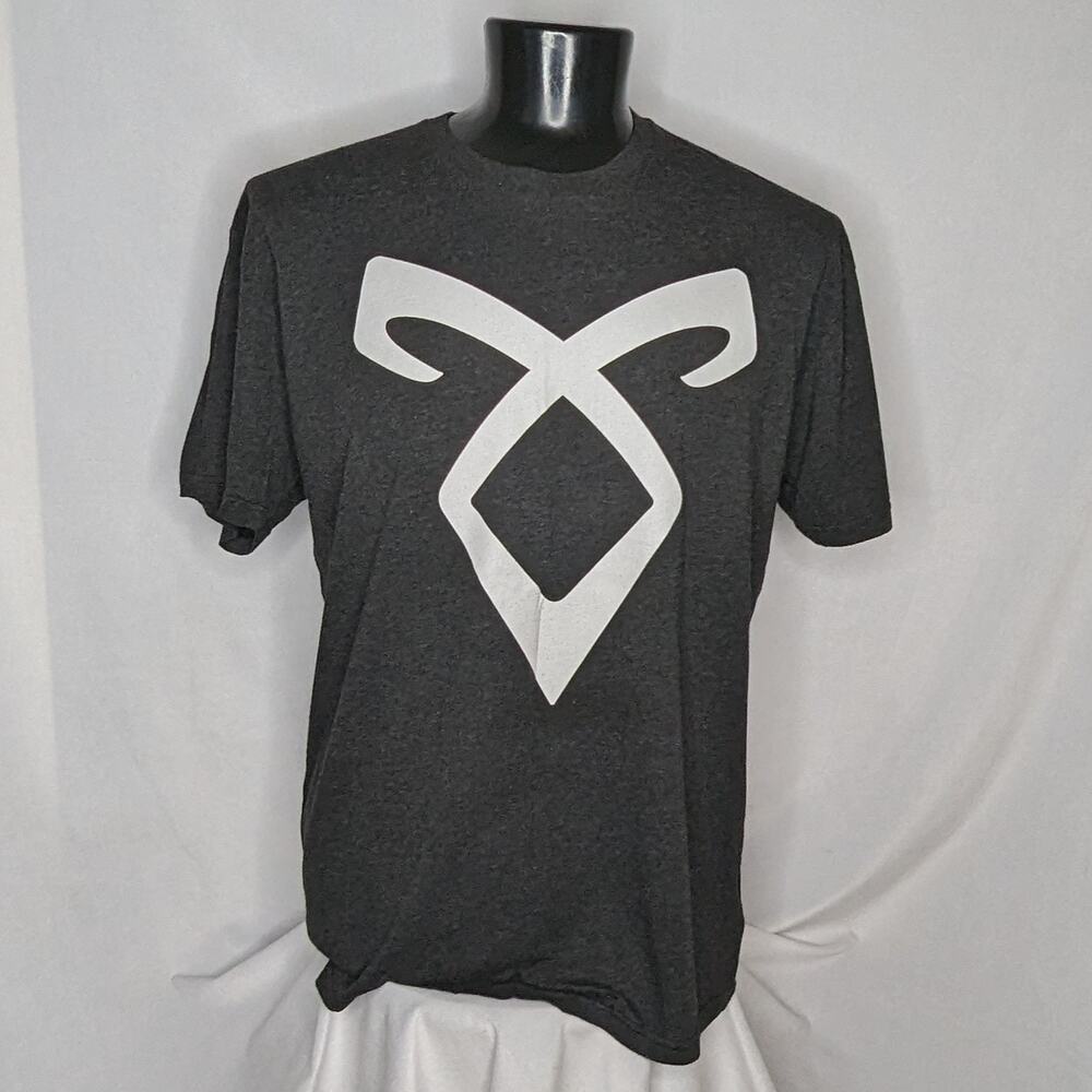 Shadow Hunters Men's Graphic Tee XXL Excellent Collectible